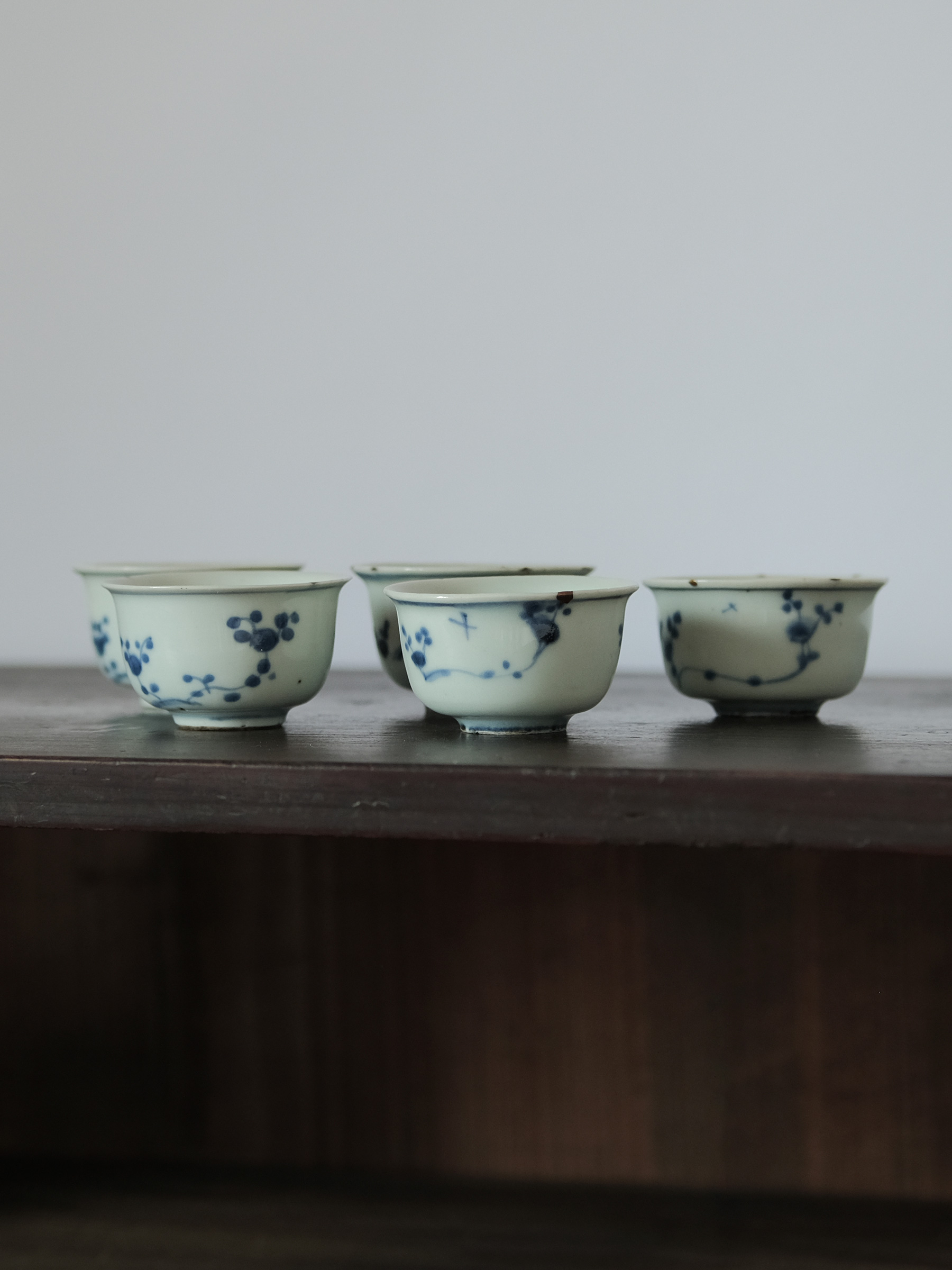 明朝 古染付 花鳥文茶杯 五客組 | 骨董と詩学 Antique & Poetics | 蛇韻律