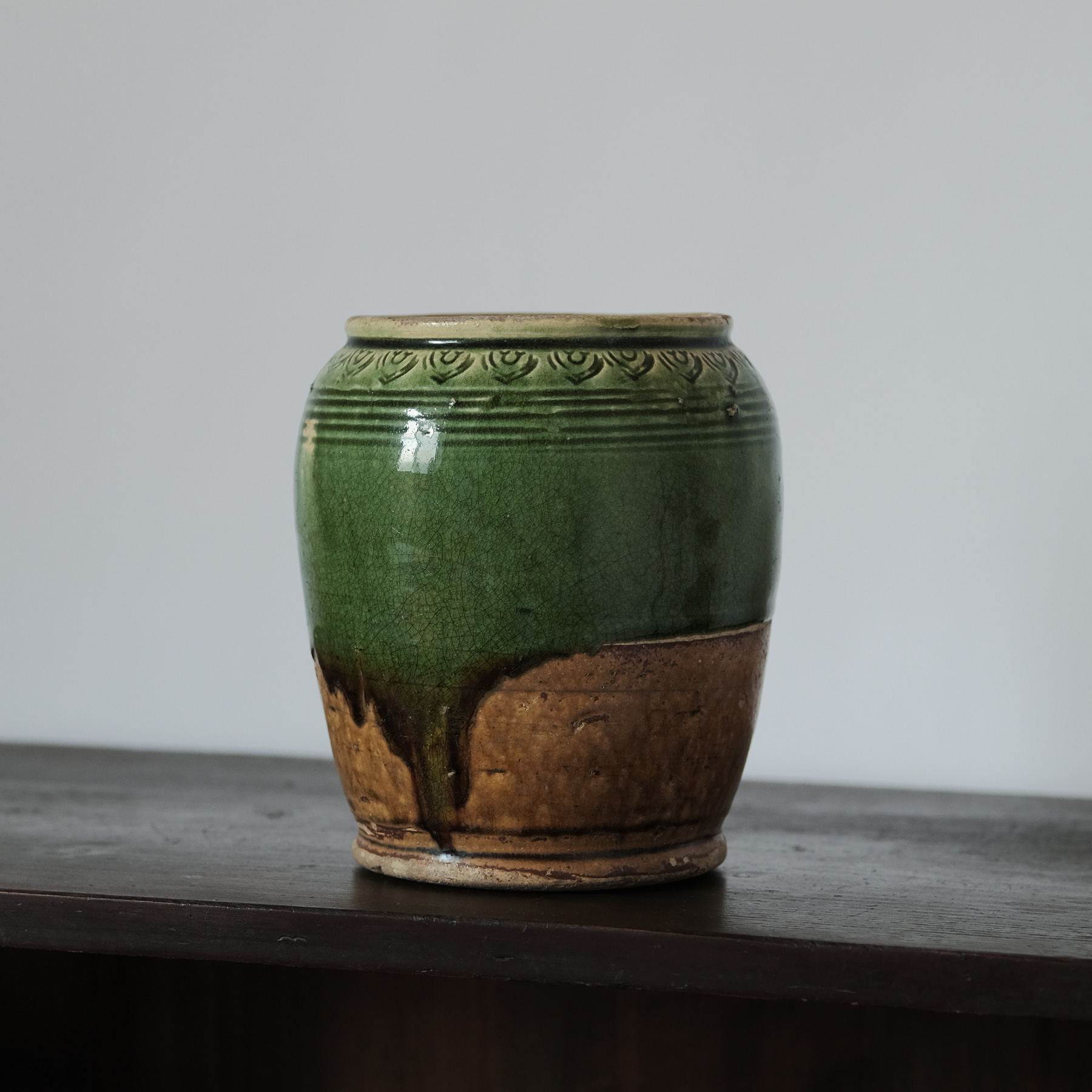 織部様式の＂陶芸 壺＂ ruzhuoribejar0.jpg